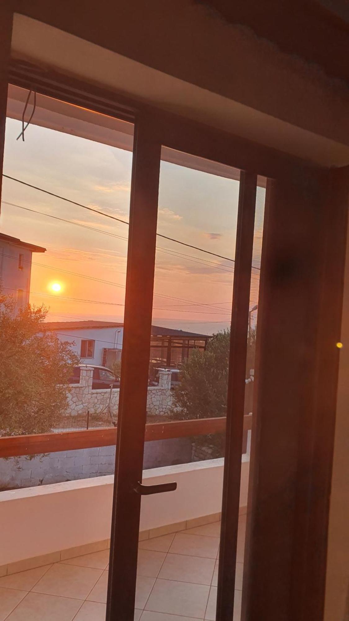 Mihal Suites ซารานเดอ ภายนอก รูปภาพ