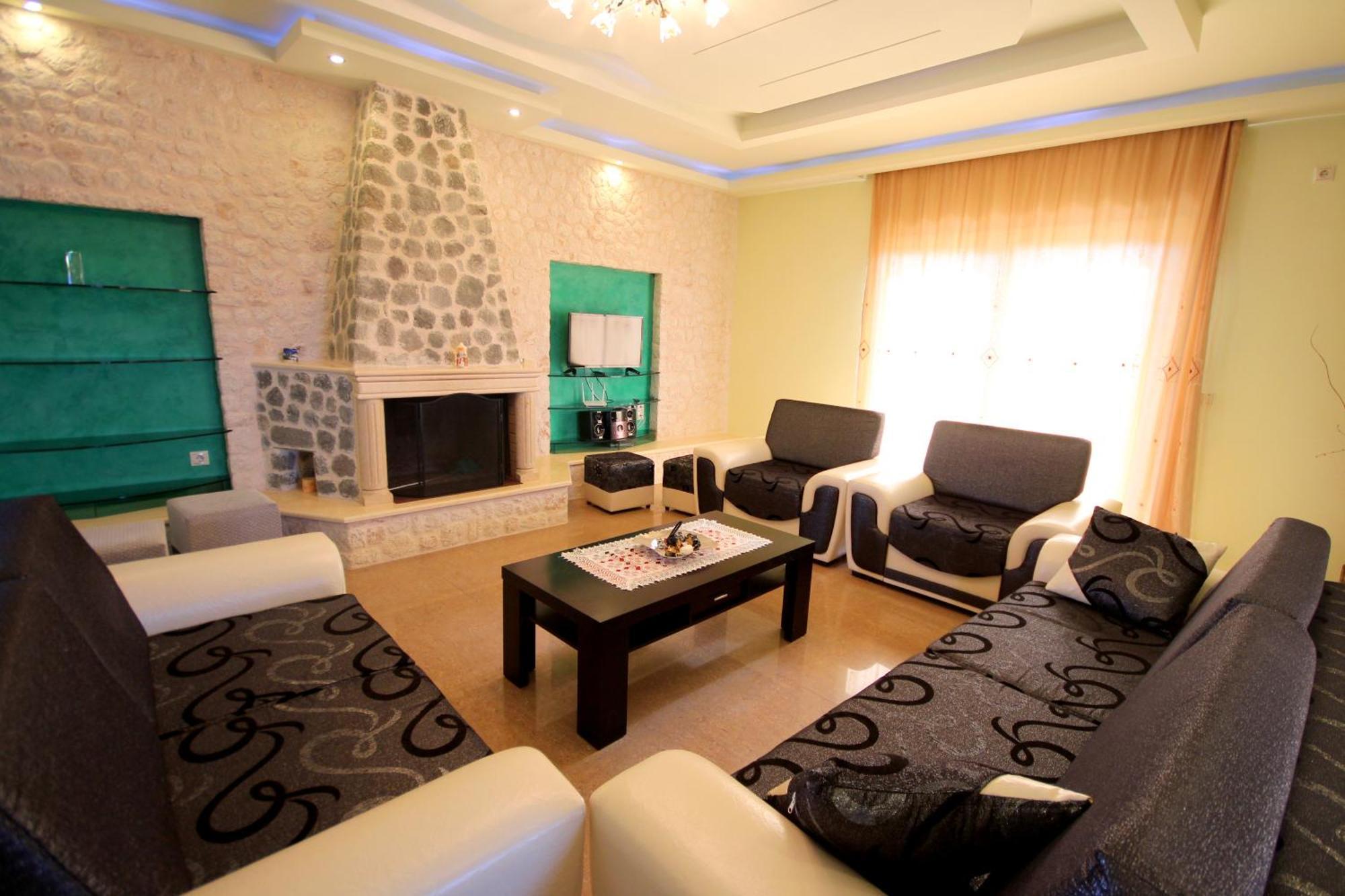 Mihal Suites ซารานเดอ ภายนอก รูปภาพ